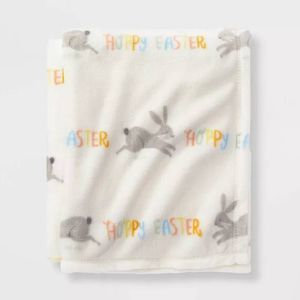 Hoppy Easter Throw Blanket Cream